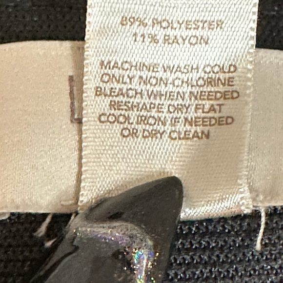 LOFT Tulip Herringbone Skirt - Picture 4 of 4